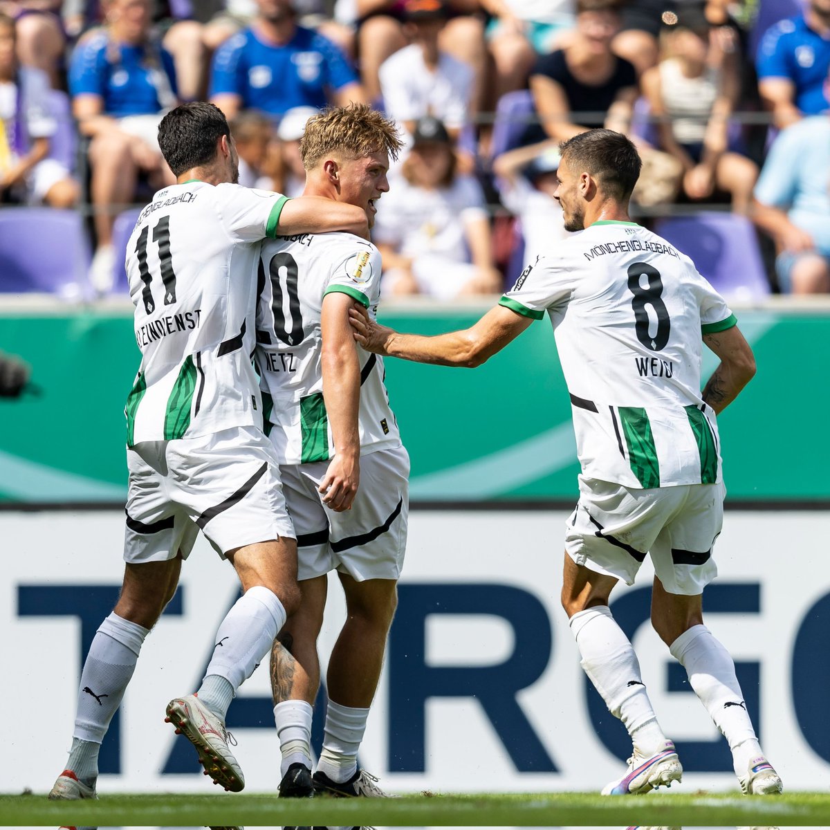 No importa quién anote, el primero en llegar a felicitarlo es Tim 😃💚

#AUEBMG