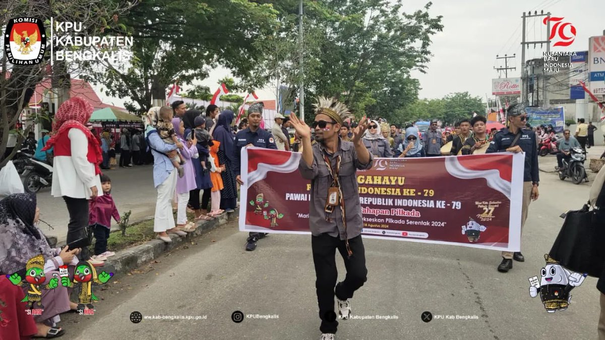 kpukabbengkalis's tweet photo. Hai #TemanPemilih Dalam rangka memperingati 79 Tahun HUT Kemerdekaan RI, KPU Kabupaten Bengkalis bersama PPK Kec. Mandau turut Berpartisipasi dalam Pawai Kemerdekaan RI di Mandau pada Minggu (18/08/2024)

#KPUBengkalis
#KPUMelayani
#PilkadaBengkalis2024
#PilkadaSerentak2024 https://t.co/hZ6C0fHhwa