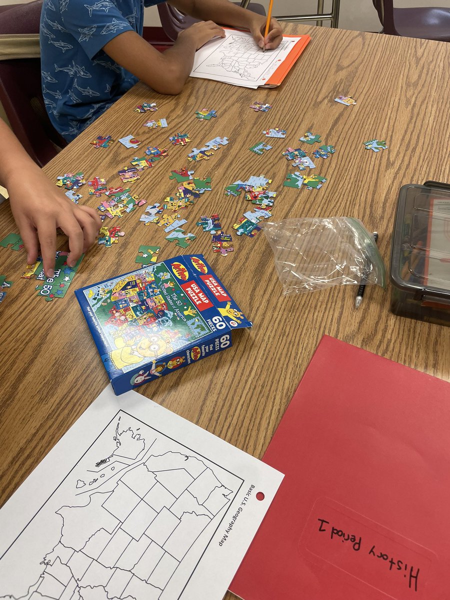MrsLynTaylor's tweet photo. Friday we were team building and learning the location of the U.S. states. @Smsvcs1 @TSwift08 https://t.co/Qn4CiP9Vnc