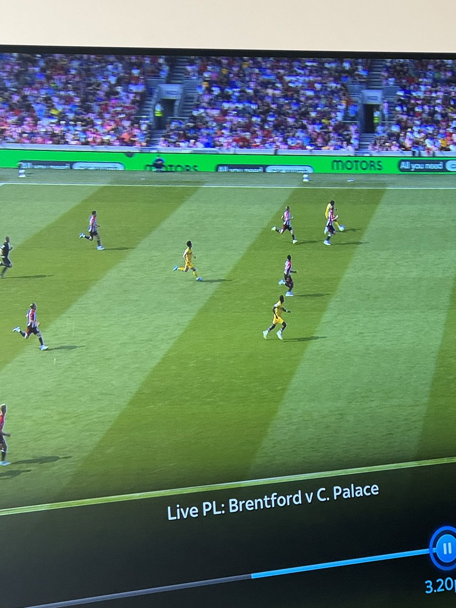 MichaelCorp's tweet photo. Offside? https://t.co/avKYWGtOeq