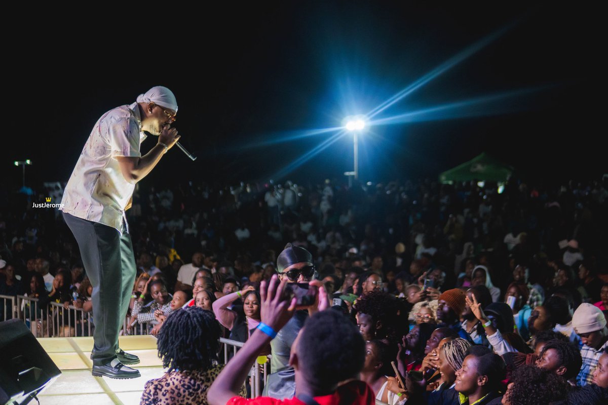 JustJerom3's tweet photo. Kell Kay x Yo Maps Malawi Tour featuring - @seemakadi https://t.co/1oIoAVFnyK