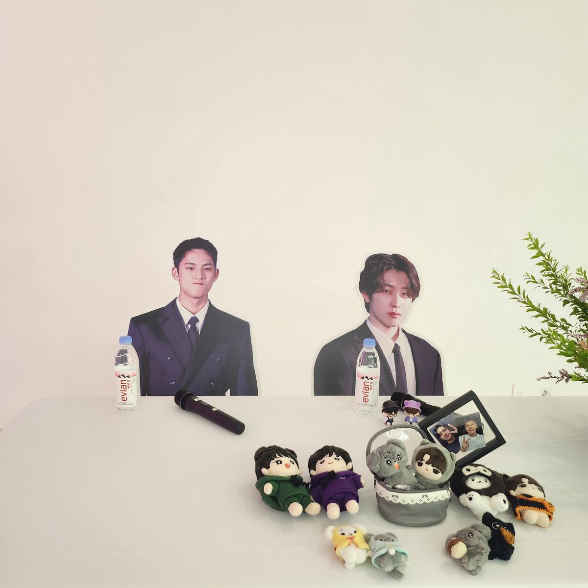 락스..🤟 tweet media