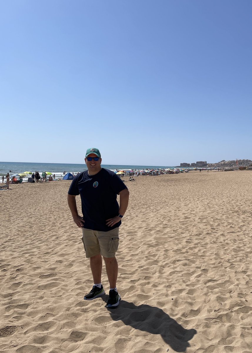LuckyFantasyGuy's tweet photo. Very lucky to have had a fabulous holiday in Spain with the family! What did I miss? Here’s me repping @TheFFSanctuary #FSOnTour https://t.co/8okfs6bgUP