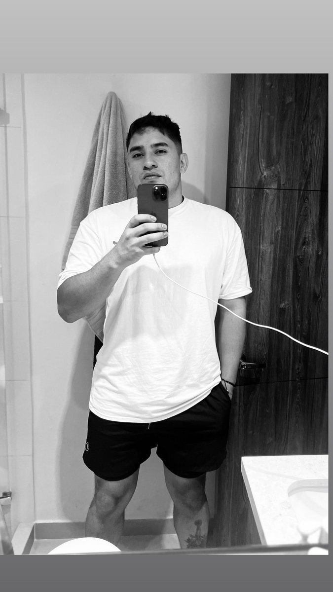 Sigo pensando en tu boca