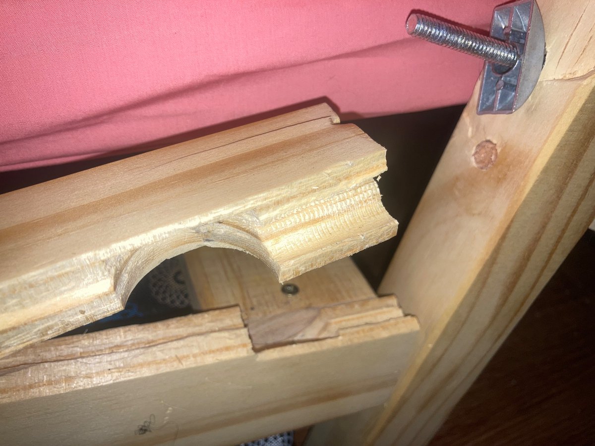 _nelllyy's tweet photo. @Argos_Online your Kaycie bed has broken in half after only 18 months. I am the only one sleeping in it and hardly above average weight. I have been asked to provide a report which I can’t afford as it dearer than buying a new bed https://t.co/uQLeWTeeFv