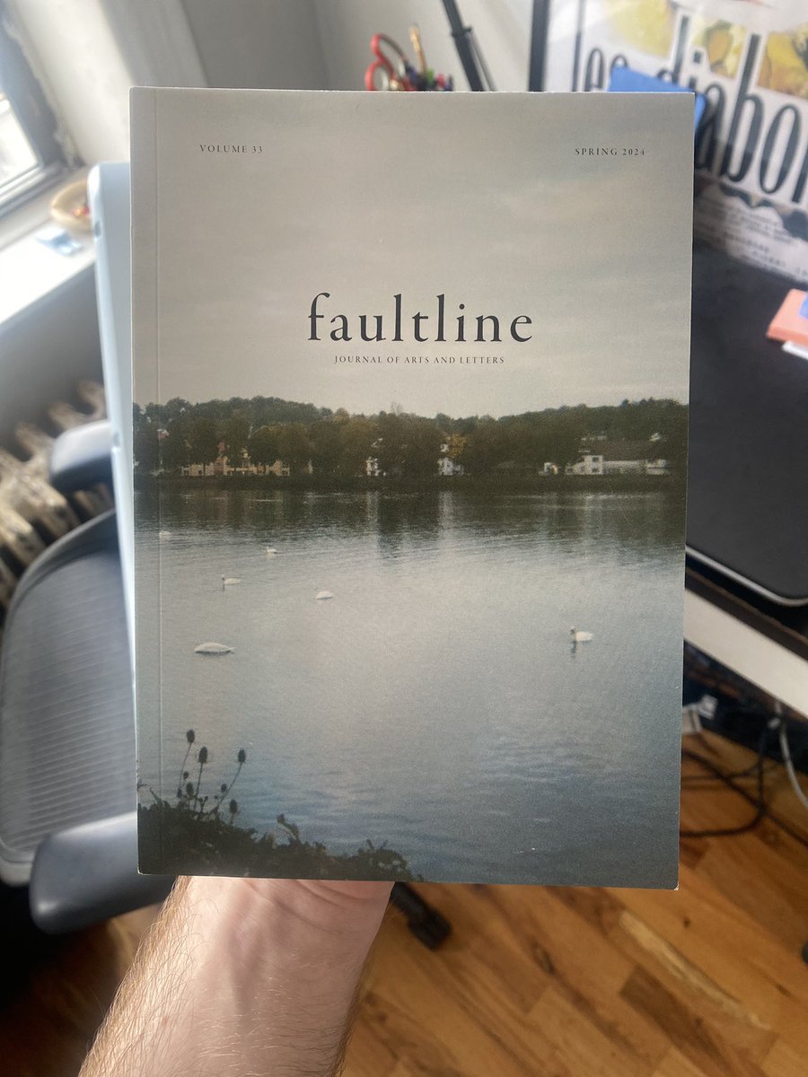 gr8h8m_t3chl3r's tweet image. wrote this story about a woman building a paper mache sculpture of two frankensteins fucking in her backyard and now it’s in this lil book!
tinyurl.com/yv2c8hd5