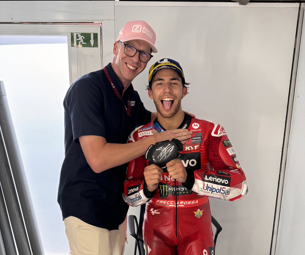 Got him! <a href="/Bestia23/">Enea Bastianini</a> 🤣