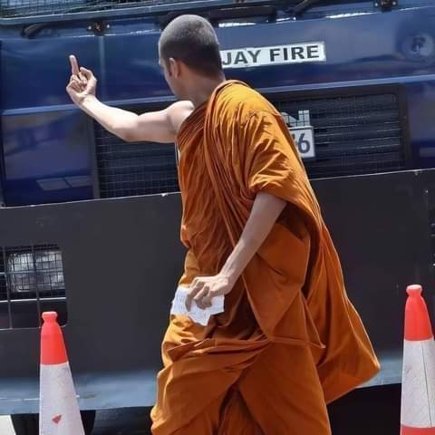 བསྟན་འཛིན ー 𝐓𝐄𝐍𝐙𝐈𝐍． tweet media