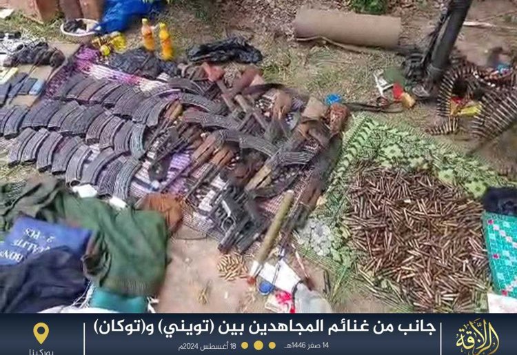 SimNasr's tweet photo. #BurkinaFaso #Dédougou #JNIM #AQMI revendique un guet-apens contre l’armée à proximité de #Tougan « le 15 août, 11 morts, 2 véhicules, un 12,7, un mortier, 4 PKM, 8 kalach et une moto capturés […] 3 véhicules détruits dont un blindé » https://t.co/8a00gyeHIk