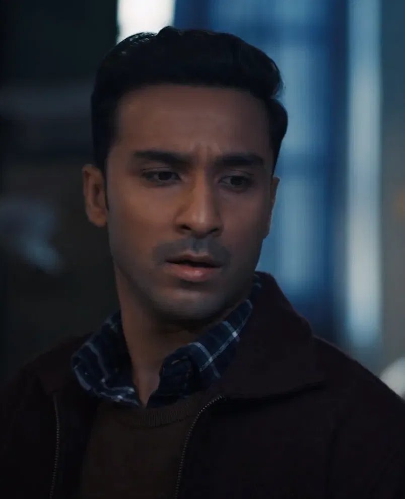 <a href="/The_RaghavJuyal/">Raghav Juyal</a> Loved 11:11
amazing performance 

u stole the show still can't believe u are that same Raghav 

Man you are talented n hardworking 

Guys seriously must watch series with amazing story line 
Waiting for season 2

Respect man #Raghavjuyal this is called comeback