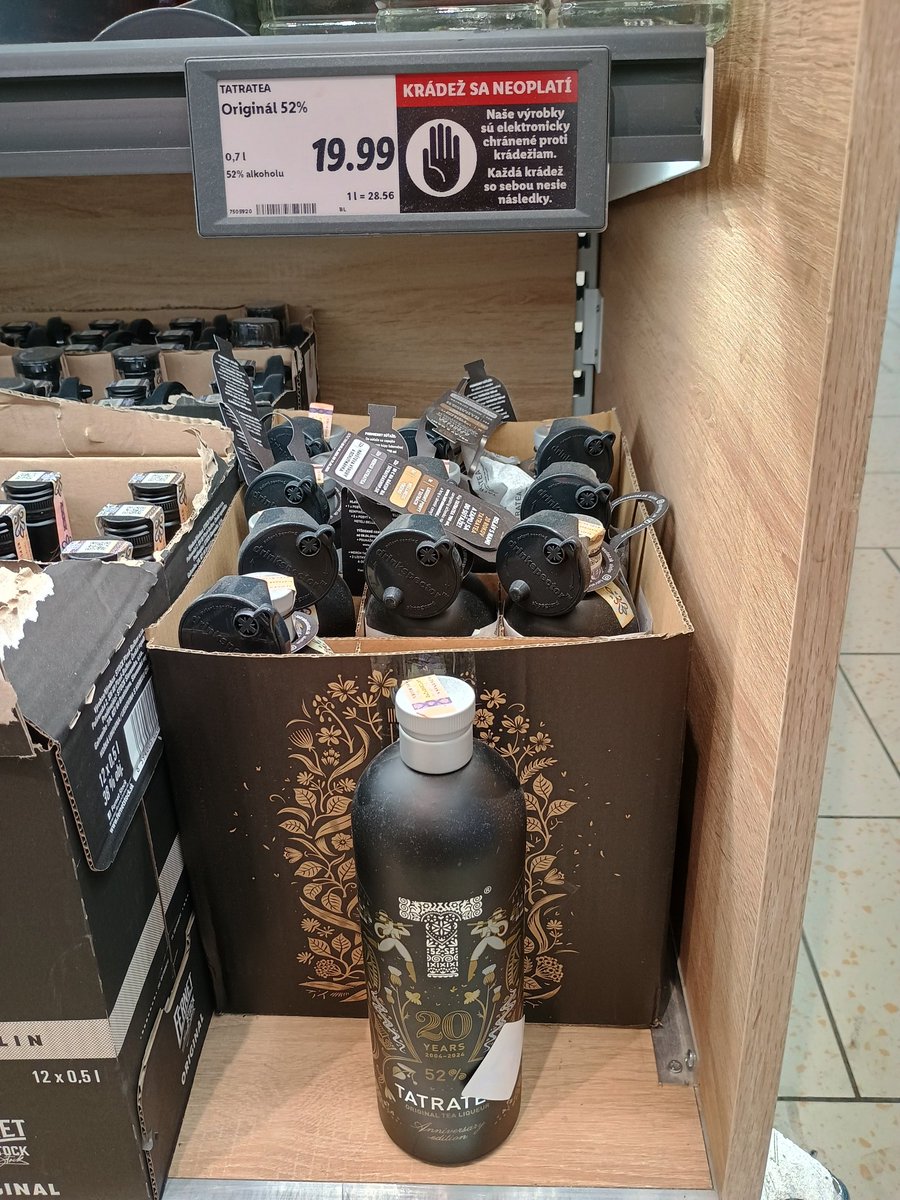 PivoDnes's tweet photo. TATRANSKÝ ČAJ ORIGINAL 52% 🇸🇰 https://t.co/ydVmhTVAZb
