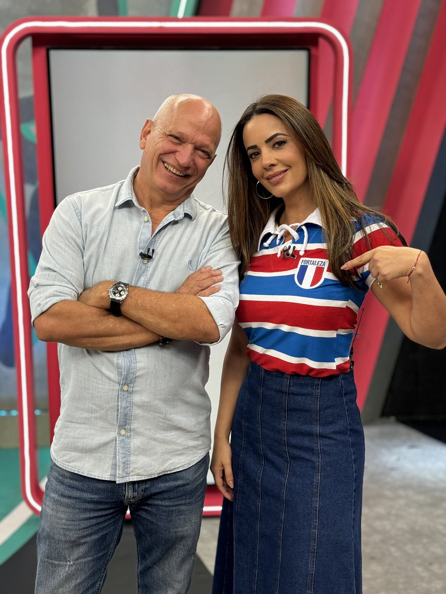 Oie! Hoje eu vou de líder! 12:00 chegamos com o <a href="/showdoesporte/">Show do Esporte</a> Alô <a href="/FortalezaEC/">Fortaleza Esporte Clube 🦁</a> !!!