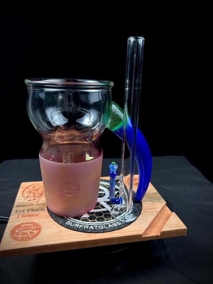 Fully Customized 1st Place Trophies blown by <a href="/Snurfrat/">surfratglass</a> for this Years 6710 Cup Event held by Positive Peer Pressures <a href="/HASHTR0NAUT/">ZERO G GUild</a>.  Featuring Special Guest Judges <a href="/ExtractArtist/">Nikka T</a> <a href="/thedankduchess/">The Dank Duchess</a> <a href="/sarahjain420/">Sarah Jain</a> &amp; <a href="/GlobalGanjier/">Global Ganjier</a>