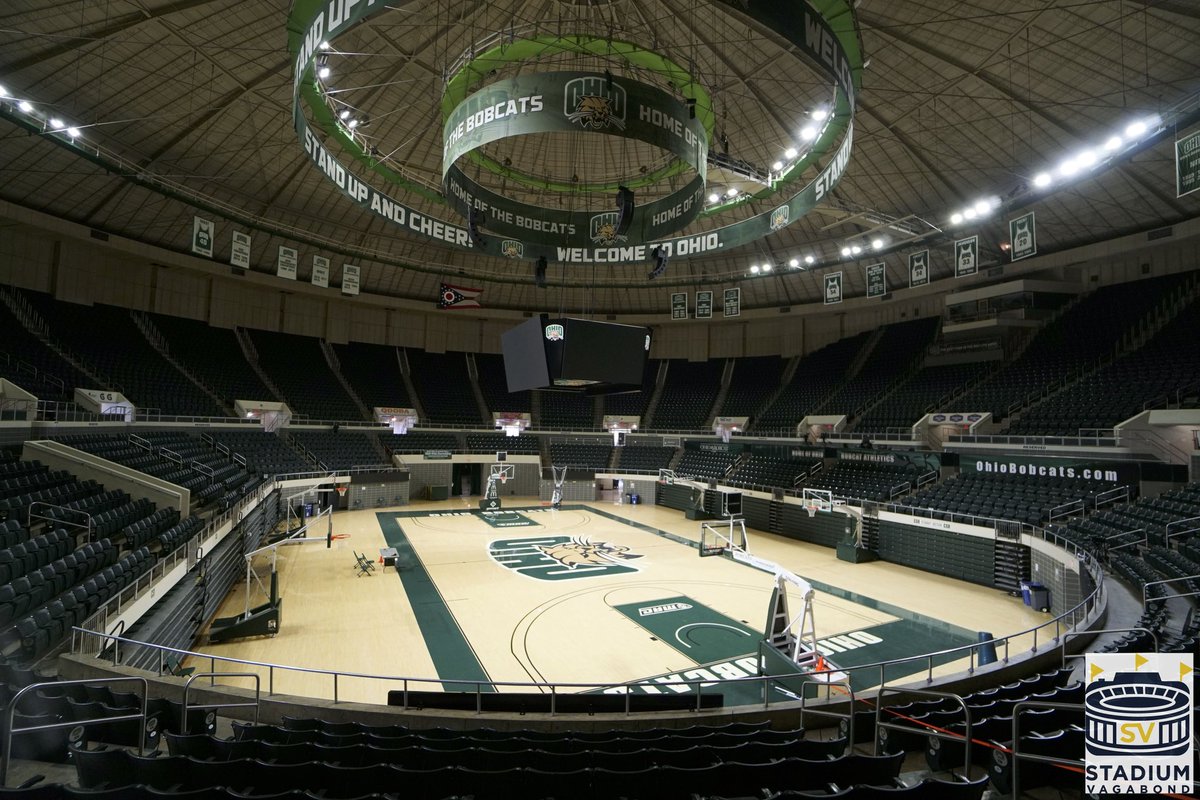 StadiumVagabond's tweet photo. Convocation Center, Athens, OH circa 2021 - Home of the Ohio University Bobcats- Opened 1968 - Capacity 13,000
#ohiouniversity #ohio #bobcats #ohiobobcats #ohiombb #ohiowbb #arena #stadium #ohiou https://t.co/bG2hYJQbm3