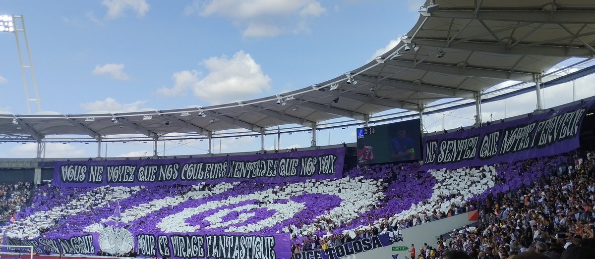 FanRegattin_OF's tweet photo. Magnifique tifo des Indians #TFCFCN https://t.co/abqzgx2Ebi