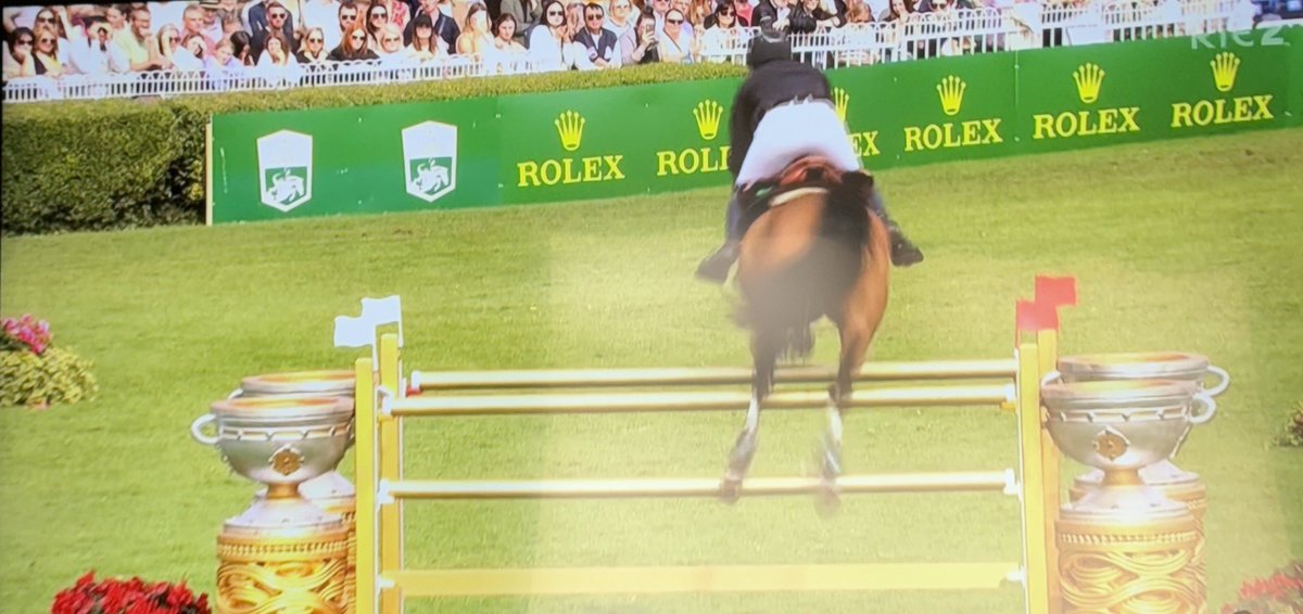 MochuaPrint's tweet photo. Well done to RDS Simmonscourt, Dublin and RTÉ Sport for great coverage of the Grand Prix! #showjumping #Rds #rte #sustainability #printing https://t.co/A8oyP8Wrfw