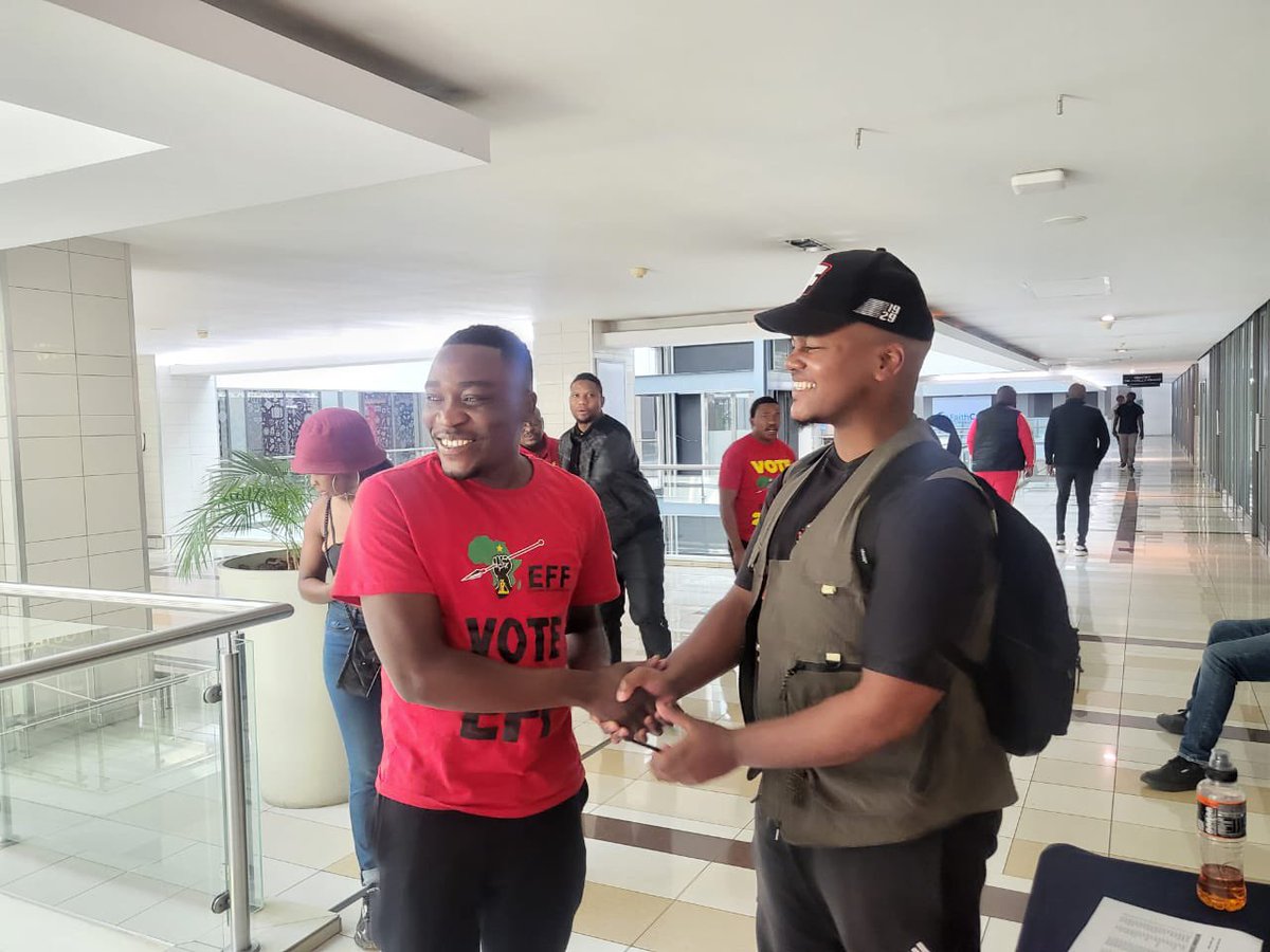 TshwaneEff's tweet photo. ♦️Happening Now♦️
The leadership of the EFF and EFF SC arriving at the Branch General Meeting to be addressed by Secretary General, Commissar Marshall Dlamini, in preparation for the Bi-Election in Ward 92. #EFF #BiElection #Ward92 https://t.co/9DhlSg6s73
