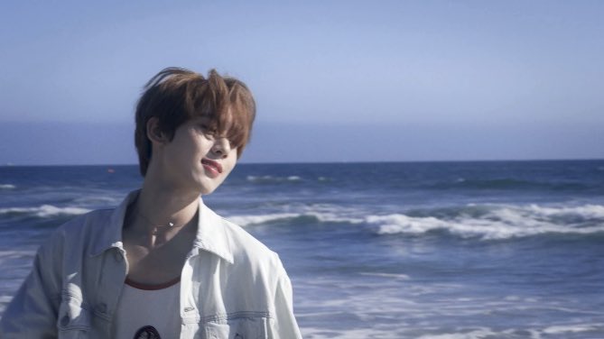 han yujin pics tweet media