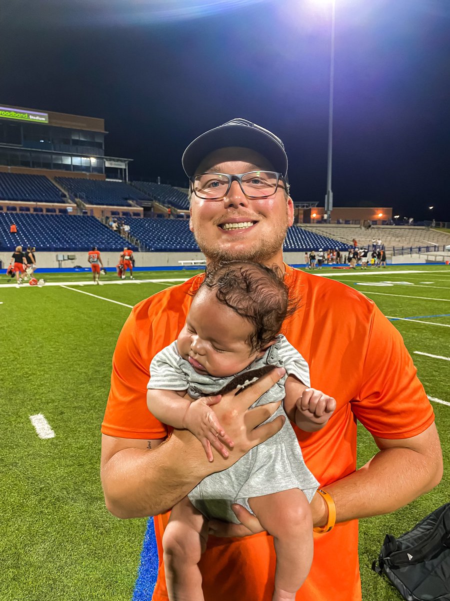 michelle_shaw0's tweet photo. Daddy’s biggest fans 🏈 AUGUST 31ST WE ARE READY FOR YOU!🤩 https://t.co/pftCzkCdKU