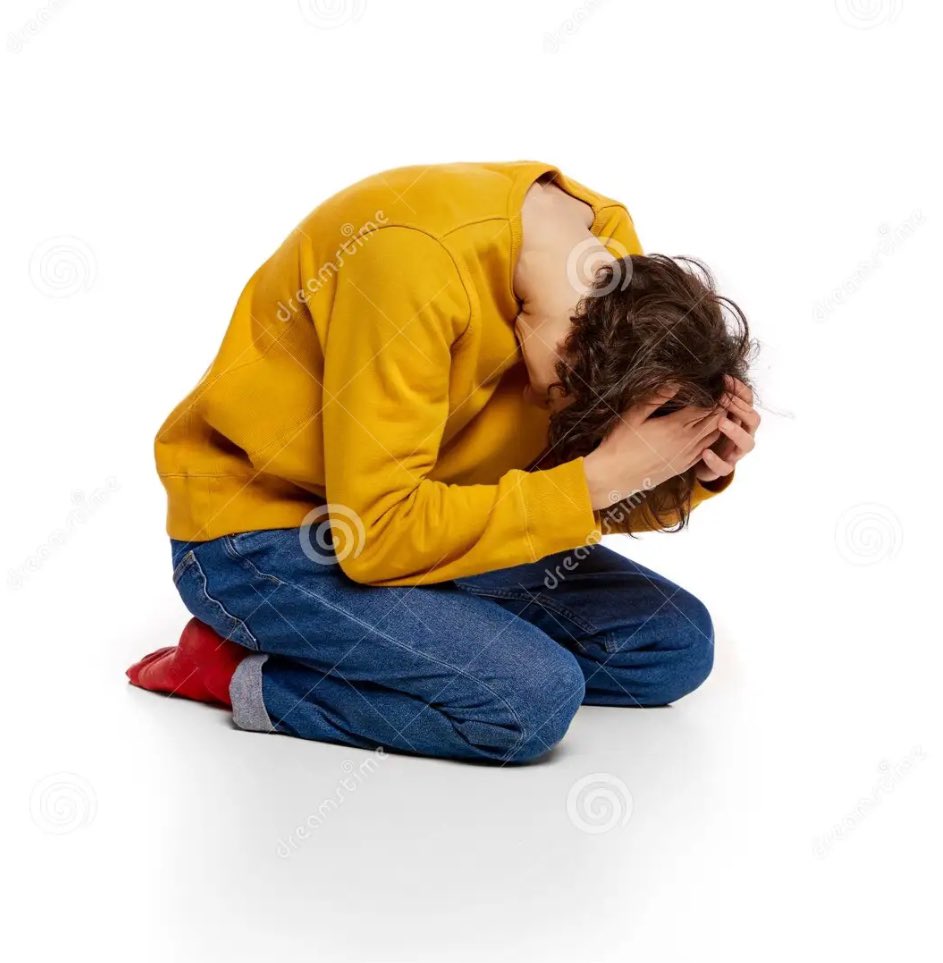 zmbiedolll's tweet image. daily routine