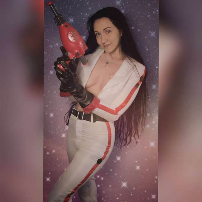 Vote for @aliceblack_live in the  Player One Contest @manyvids  Aug 18th 11 AM to 28th 8 PM EST  What<a class="tags" href="/tag/aliceblack_live">@aliceblack_live</a><a href="/tag/mvsales"class="tags"><span>#mvsales</span></a>