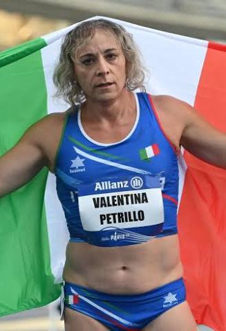 Oli London tweet media