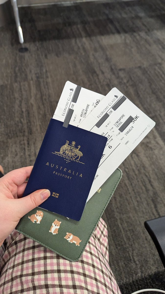 ZoeIsLearning's tweet photo. Seoul here I come~! https://t.co/staj1mL9kM