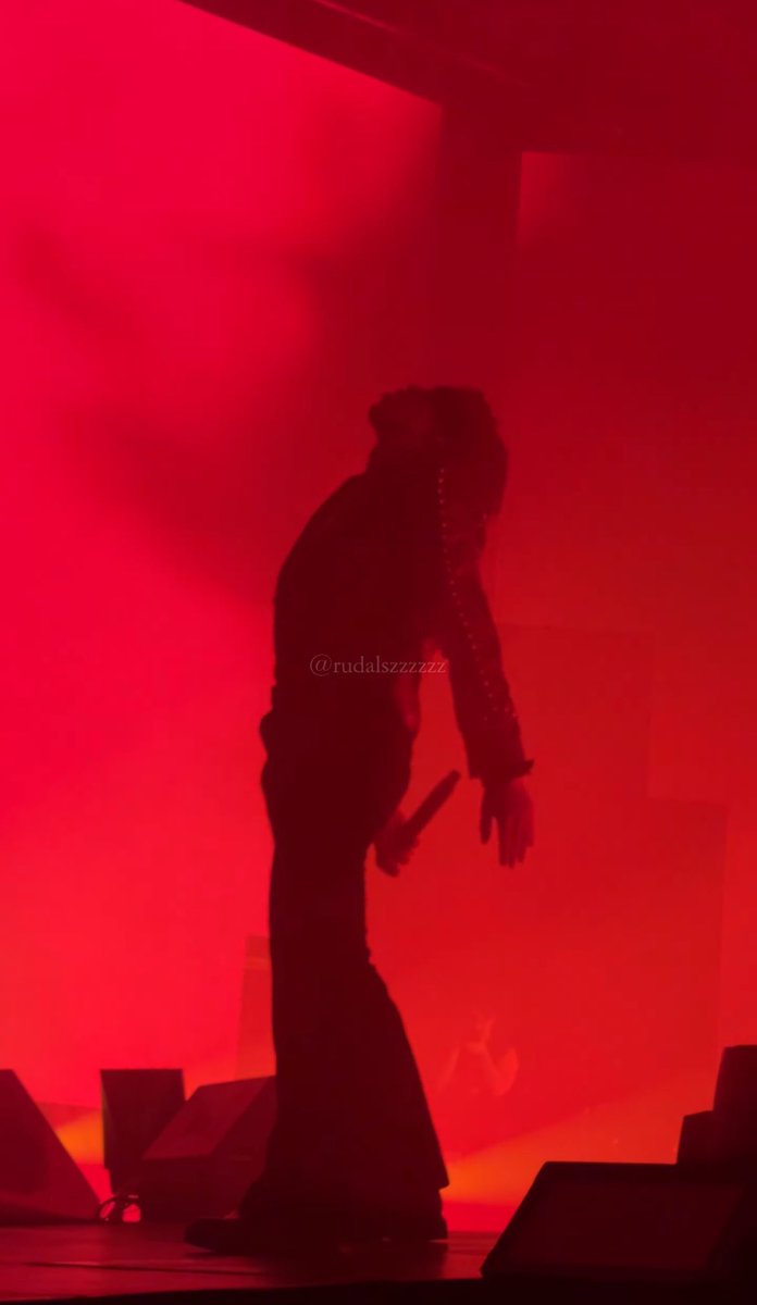 rudalszzzzzz's tweet image. 1Shot무대 썸넬 따다가 입이 안다물어짐❤️‍🔥
#DPRIAN #1SHOT