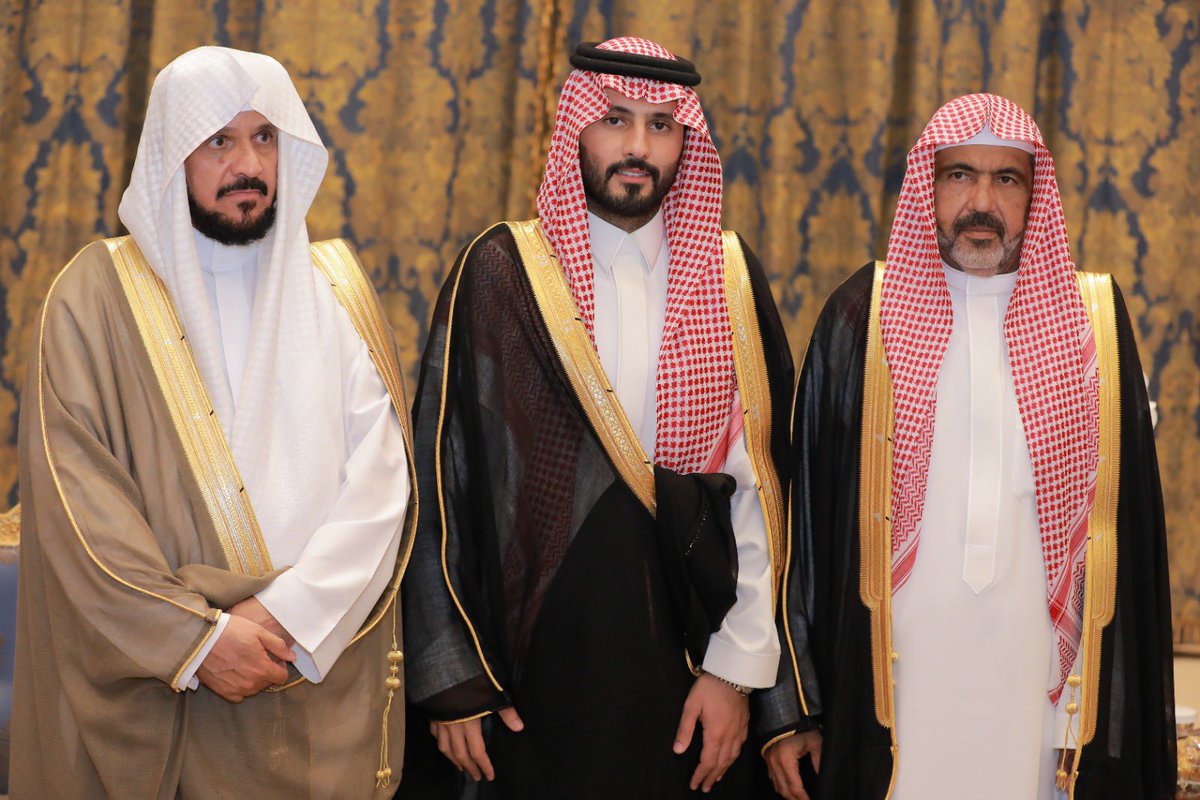 muhamad_aldarim's tweet photo. حفل زواج 
عبدالله بن احمد الشريع  
على كريمة 
مهنا بن سليمان المهنا 
بفندق الرتز كارلتون بـ #الرياض 
@Ahmed_alshuraya 

للمشاهدة الحفل على اليوتيوب ⬇️

https://t.co/goUFWzTQhA https://t.co/Nilk5EBcmX