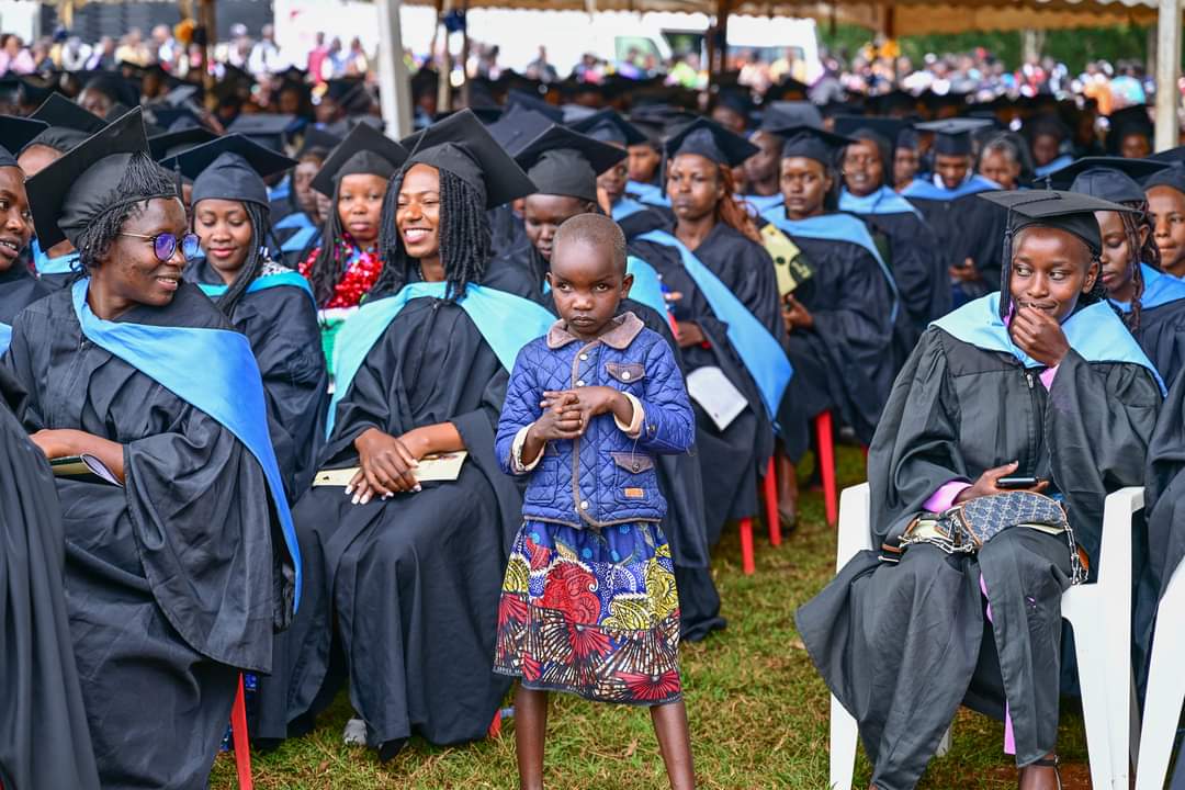 Kyson254's tweet photo. This girl attended graduation ceremony today at University of Eastern Africa, Nandi County. Intrestingly none of her relatives was graduating but she was so happy for the graduands. 
Actually she clapped for all of them. An example of a pure heart with pure intentions. https://t.co/vh3hEHic1z