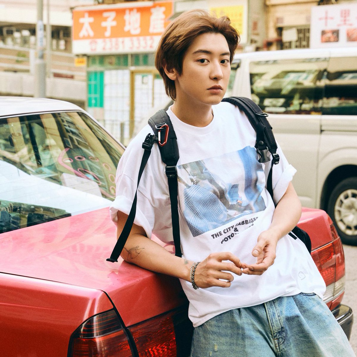 real_exol6161's tweet photo. اینو بارها گفتم و بازم میگم
من عاشق اینم که هرکدوم از اعضا رنگ و وایب خودشون رو دارن و این حتی تو موسیقی‌شونم کاملا مشخصه - ما اگه تو سه ماه پنج تا البوم هم داشته باشیم هیچکدوم قرار نیست ذره‌ای تکراری باشه
خلاصه اکسو>>>>❤️‍🔥

#CHANYEOL_BLACKOUT
#BAEKHYUN_HELLOWORLD
@weareoneEXO https://t.co/m384ob6Wmr