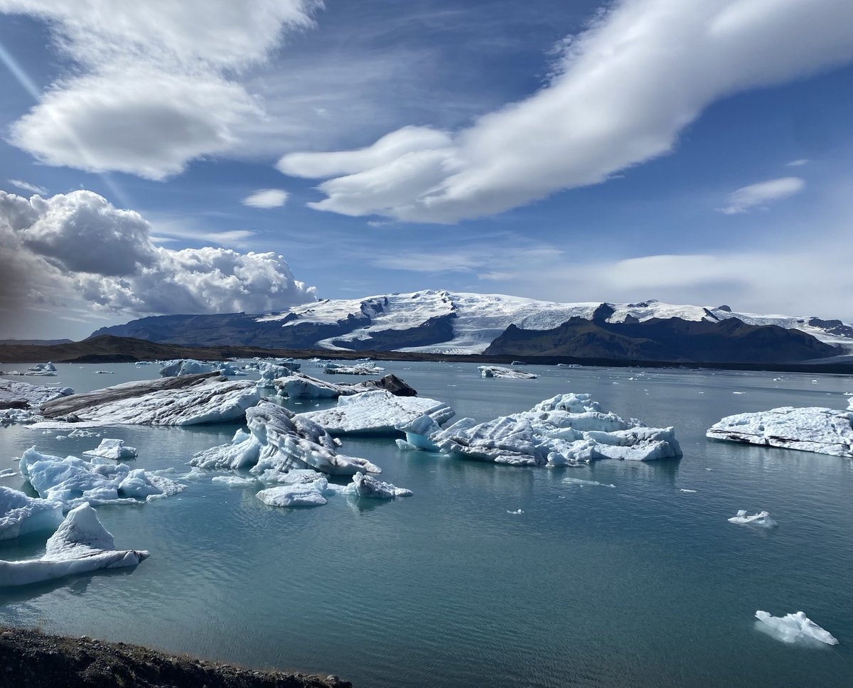 OHSGeography's tweet photo. This afternoon it’s been icebergs all the way! First we saw them floating in Jokulsarlon glacial lagoon and then up close on the stunning black sand Diamond Beach. What an experience! https://t.co/oza5X1wnmQ