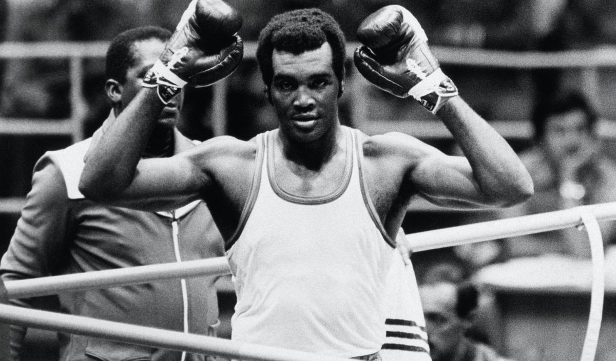 El boxeo cubano tiene 42 medallas de oro en Juegos Olímpicos. 

19 entrenadores de la escuela cubana de boxeo representaron a otros países en #Paris2024. Ahí esta la huella de un excepcional educador, Alcides Sagarra, que hoy está de cumpleaños. 

¡Felicidades, Héroe del Trabajo!