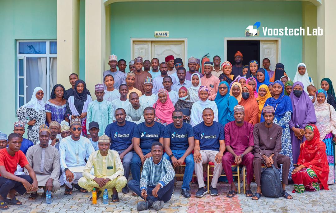 XeasEmporium's tweet photo. I wasn't sure what to expect from the training yesterday however I'm glad I made it. One thing I loved more was how there was a recap in Hausa. So many lost minds were found🤭

@MTNNigeria @BosunTijani @3MTTNigeria @IHSTowers @Voostech @NITDANigeria  #My3MTT
#3MTTWeeklyReflection https://t.co/LIHxZ0Rn8Q