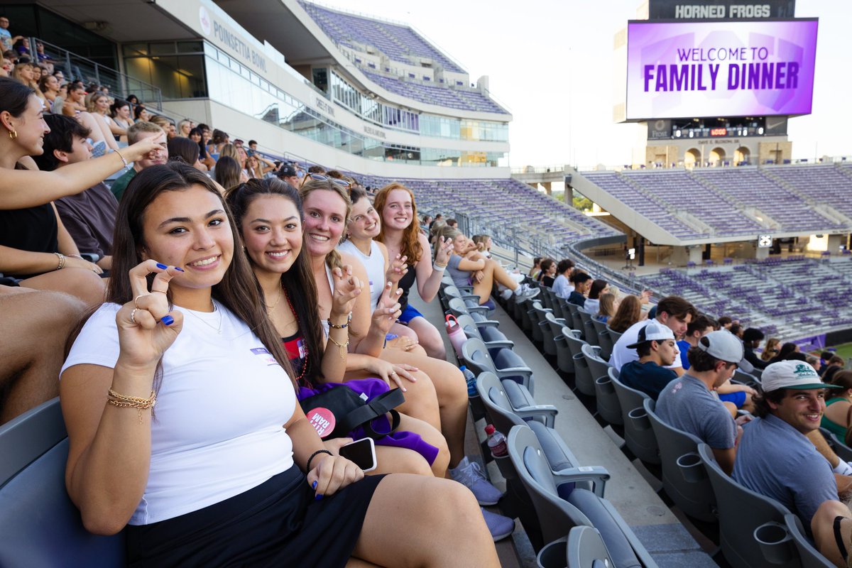 TCU's tweet photo. Last night, we officially welcomed the Class of 2028 to TCU! They enjoyed Family Dinner, Chancellor's Assembly and of course, fireworks! π #GoFrogs #TCU28 https://t.co/XWekWHN3fU