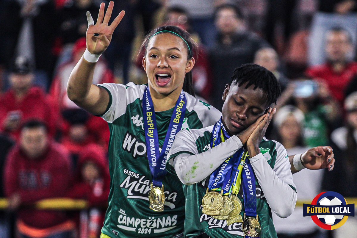 Fut_Local's tweet image. Postales 📸 que nos dejó la final entre @LeonasSantaFe ⚪️🔴 y @CaliFemenino ⚪️🟢 por la #LigaFemeninaBetPlayDIMAYOR🏆