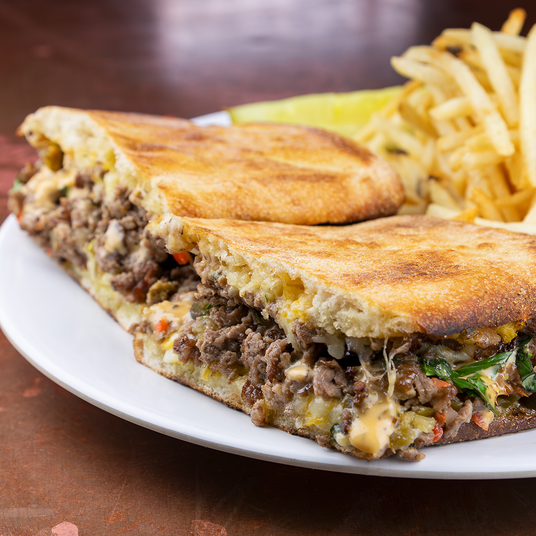 CopperTopTavern's tweet photo. Weโre in a committed relationship with these Sandwich Creations ๐๐คค
.
.
.
.
#sandwichcreations #californiachicken #hothoneychickensandwich #chicagobeef #friedhaddock #cubanroastpork #steakandpeppers #baconswisschicken #grilledveggie #smokedgoudaturkeymelt #tavern #eatlocal https://t.co/KZxFyqwZ8V