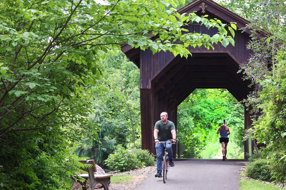 alleghenycol's tweet image. 💚 We love Crawford County! Drop your favorite spot in the comments below. 

Want to explore the area? 🚗 Visit go.allegheny.edu/meadville-is-h… for some ideas. 

 #CommunityLove #CrawfordCounty #ExploreLocal #HiddenGems #Meadville #SmallTownCharm