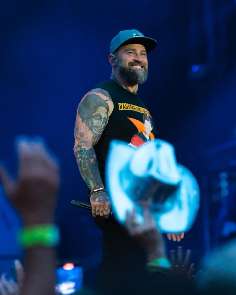 Zac Brown Band tweet media