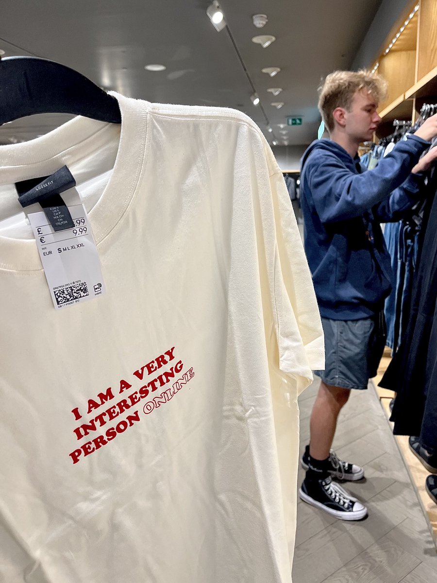 Sarah Simons tweet media