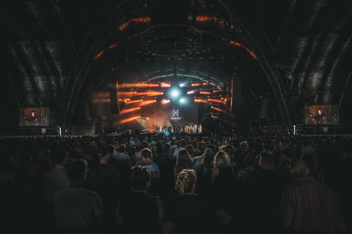 HAEVNMUSIC's tweet photo. Lowlands! What a fantastic feeling to be playing this legendary festival after being in the crowd so many times, dreaming to be up on stage here.

You made our dream come true. Thank you. 

📸: Hessel Stuut

#haevn #haevnmusic #lowlands #lowlandsfestival #live #concert #festival https://t.co/PEF38x3sBg