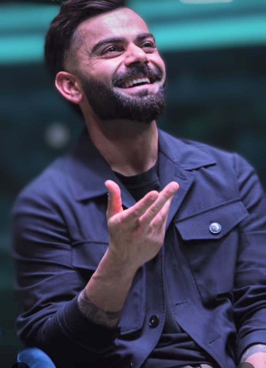 Rizzvi73's tweet photo. Kaamyabi ki pehchaan 🔥
#ViratKohli𓃵
#16yearsofexcellence https://t.co/LUBRM2sXrt