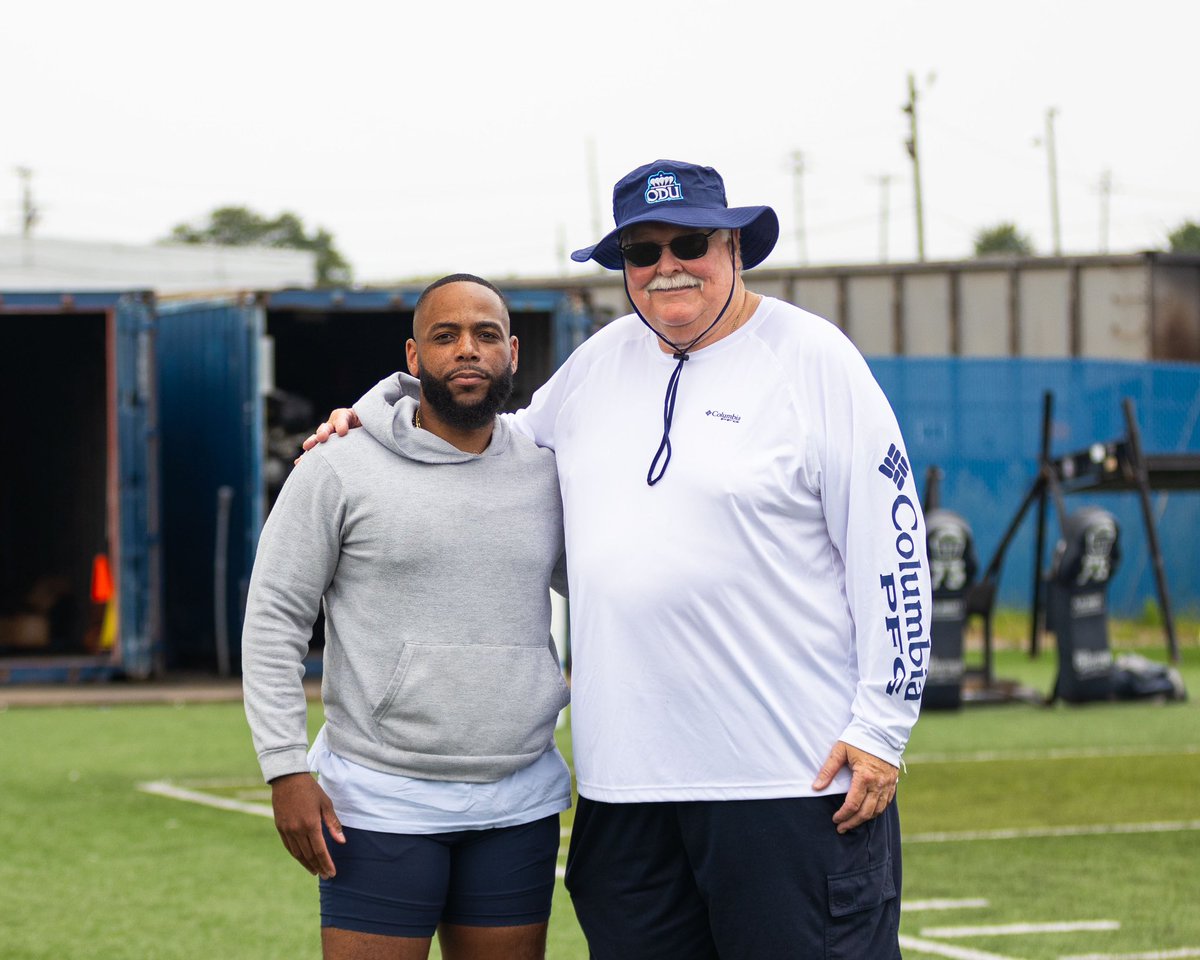 ODU Football (@odufootball) on Twitter photo Great seeing ODU legends,Nick Mayers and JuiceMan, at practice yesterday!
#ReignOn | #RFG Great seeing ODU legends,Nick Mayers and JuiceMan, at practice yesterday!
#ReignOn | #RFG