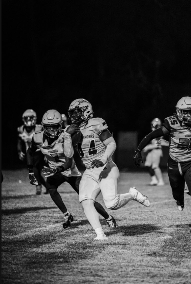 balloutmarion's tweet image. Back to business 🔰#commanderpride #edwhitefootball @Coach_LJ @_CoachZack