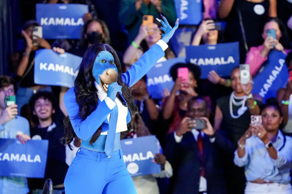 Does anyone else remember when Sonkeh performed All Star by Smash Mouth at the Kamala rally?

Good times