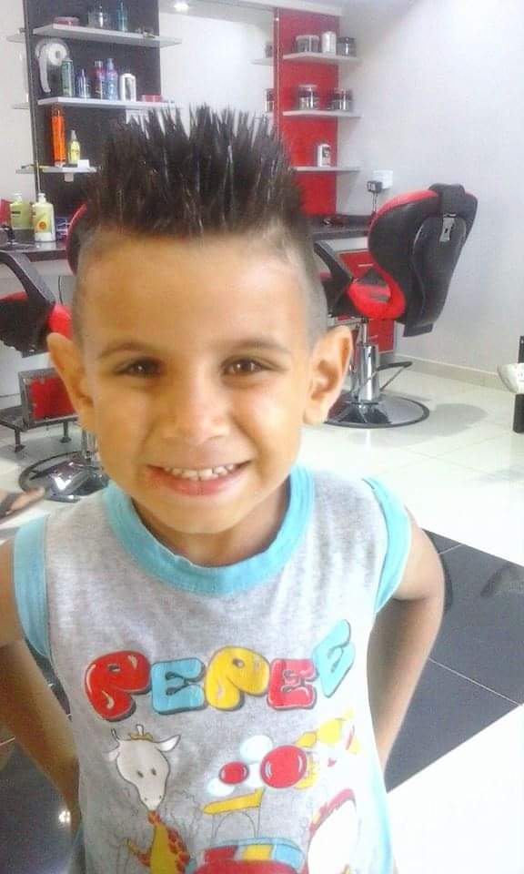 Öyle çok ihtiyacım var ki sana annecim.Sensiz hayat çok ağır geliyor heryerde  gözlerim seni arıyor bebeğim...
#aykanekiz
#isiasortakdavamız