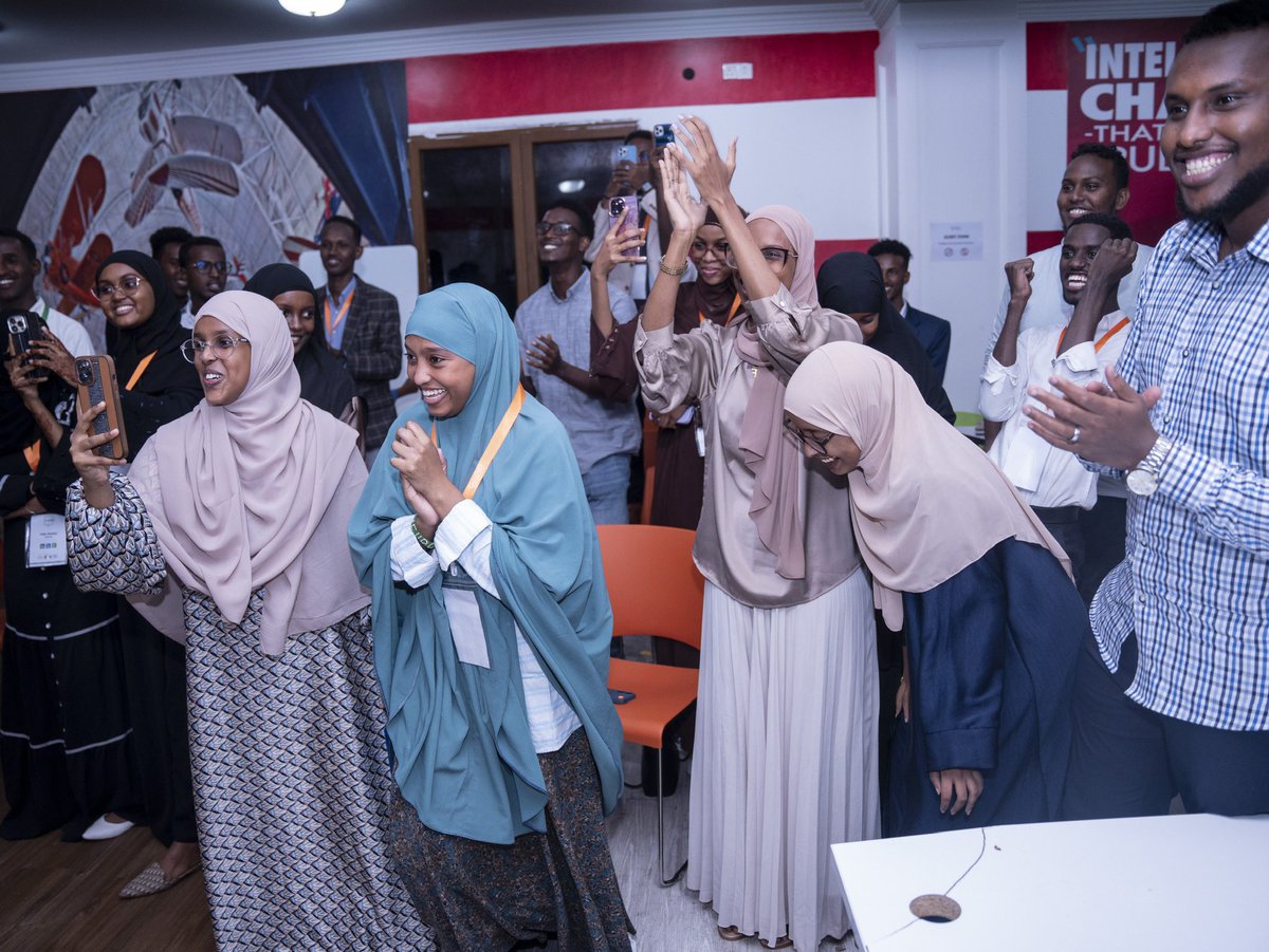 ICESomalia's tweet photo. A massive congratulations to #ITOSO for winning first place at UNLEASH HACK SOMALIA! 🥇 Their groundbreaking solution proposes building a hydroelectric dam in Beledweyne to manage floods while generating renewable energy. This dual-purpose approach will regulate water flow, reduce flood risks, and provide sustainable energy for the community. This solution offers a long-term, sustainable strategy for flood management and community resilience in Beledweyne.
#SustainableEnergy #FloodManagement #ClimateAction
