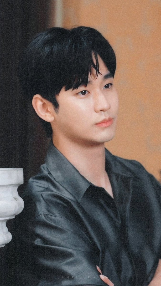 Fly31721939's tweet photo. #kimsoohyun × Dinto ｜截修9P🧸🖼🪄

莫奈油画里的贵族王子🤴

收录：https://t.co/F3tylItFI3 https://t.co/PjYiHKfv6N