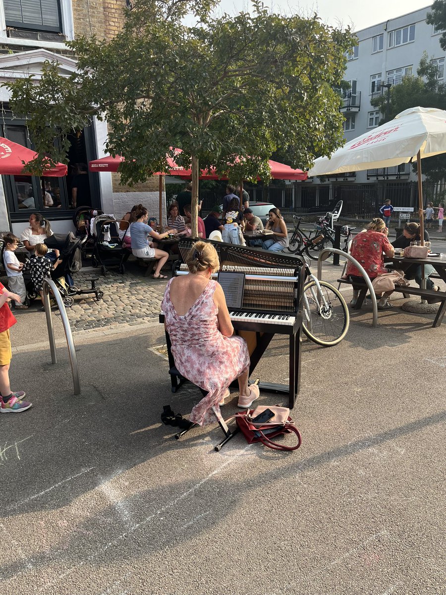 The Castle E17 (@thecastlee17) on Twitter photo 