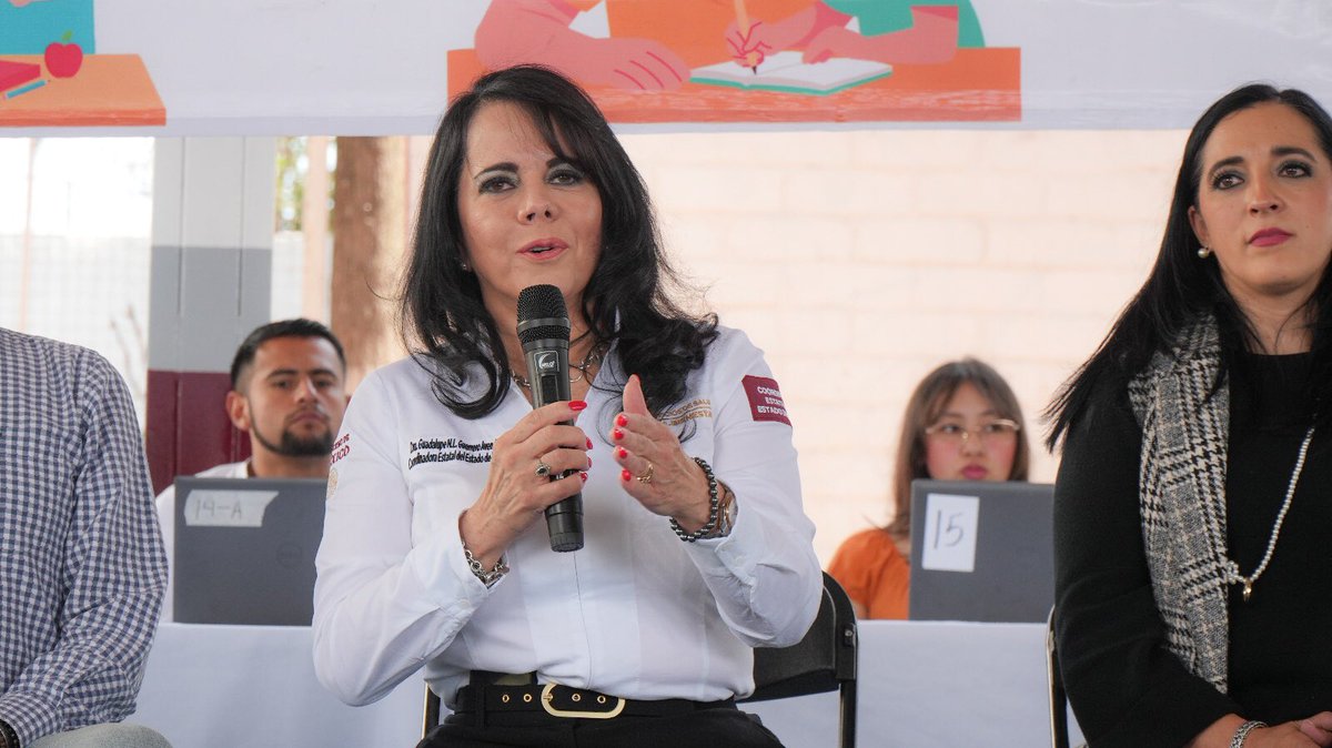 IMSS_Bienestar's tweet image. 🚨 Comunicado🚨

En #Edomex, concluyen #IMSSBIENESTAR y #Conafe credencialización de 3 mil maestros rurales.

Más info ⬇️
bit.ly/Comunicado_053…